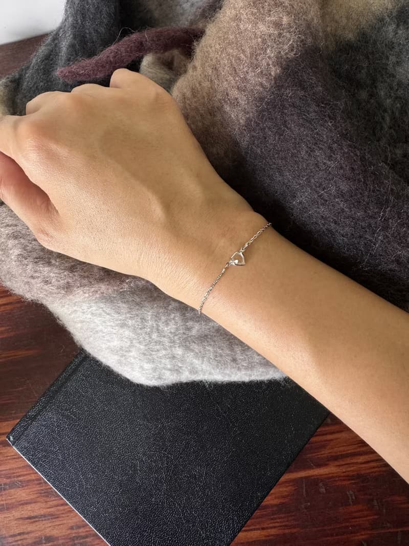 古董AVON銀色透明愛心萊茵石手鍊 原裝盒 1985年 BR254