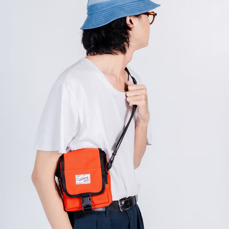 Walking Stitch : Paul Shoulder Bag : Orange Brick / Ocean Blue Color