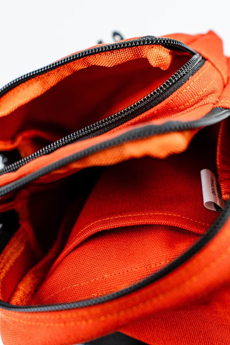 Walking Stitch : Paul Shoulder Bag : Orange Brick / Ocean Blue Color
