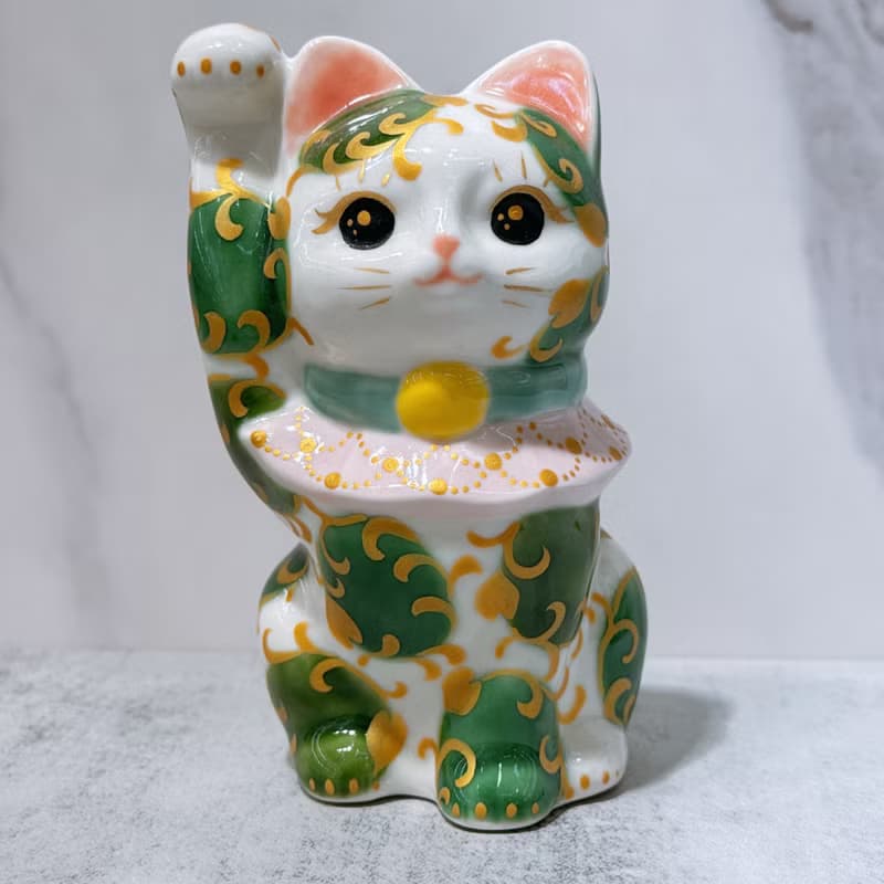 【唐草聚福】日本清水燒招財貓 | 色繪 白地 唐草