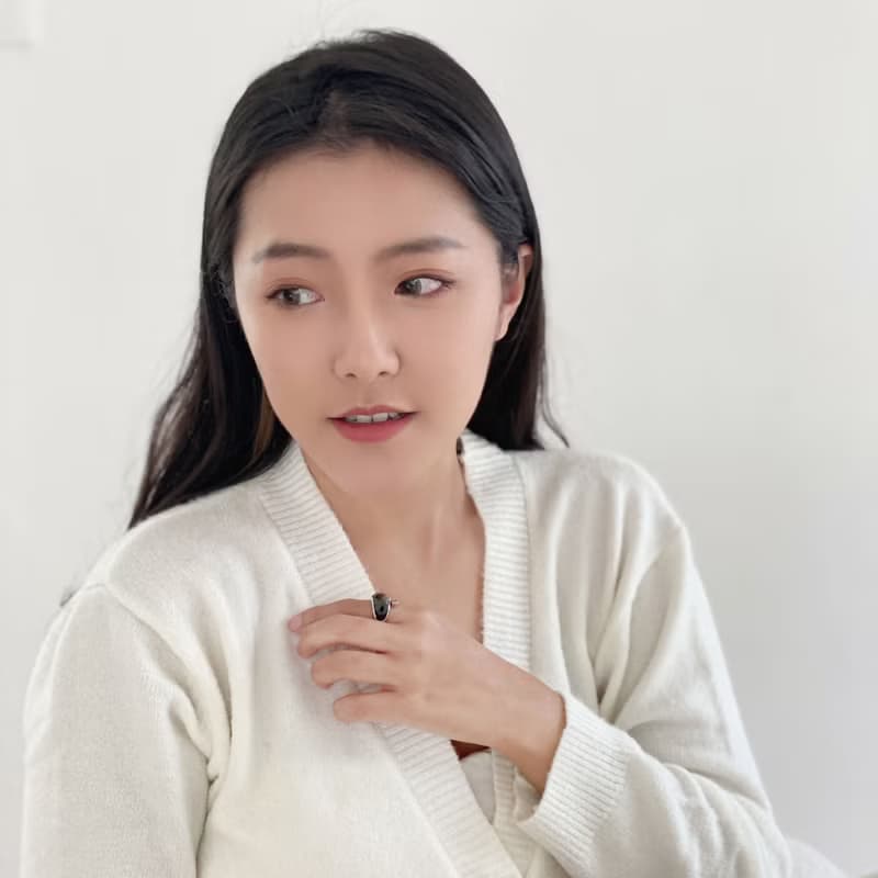黑鋯石黃銅戒指/黑色 輕珠寶 造型戒指 開口戒指 黃銅飾品 輕奢