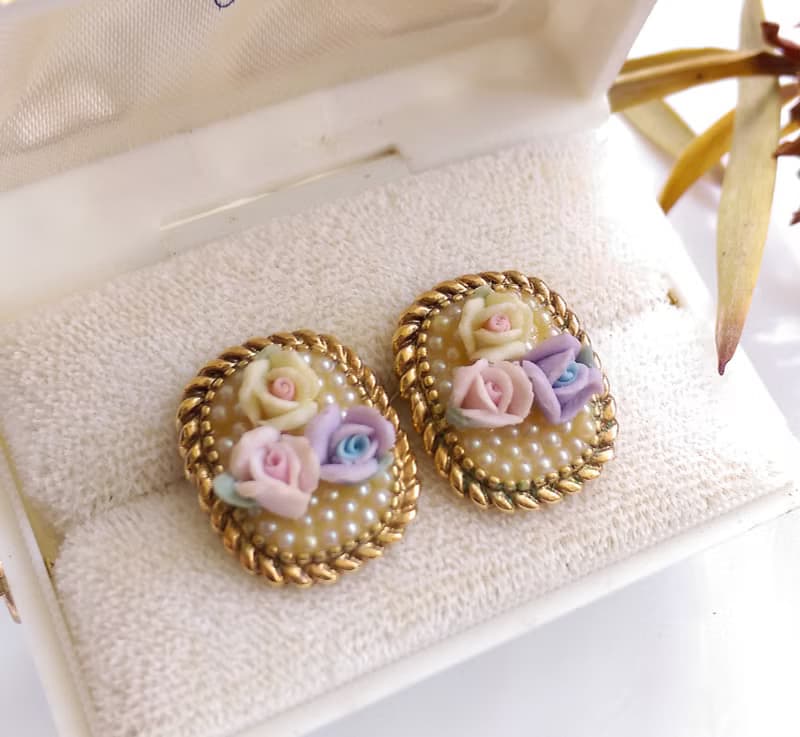 Vintage Jewelry 西洋古董飾品 1928 優美玫瑰 種子仿珠 針式耳環