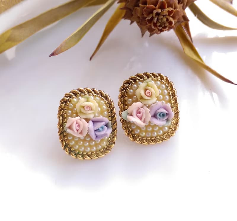 Vintage Jewelry 西洋古董飾品 1928 優美玫瑰 種子仿珠 針式耳環