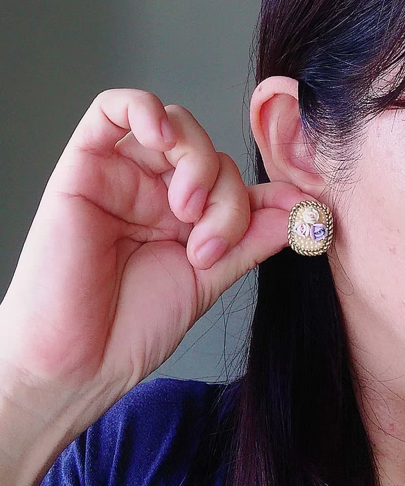 Vintage Jewelry 西洋古董飾品 1928 優美玫瑰 種子仿珠 針式耳環