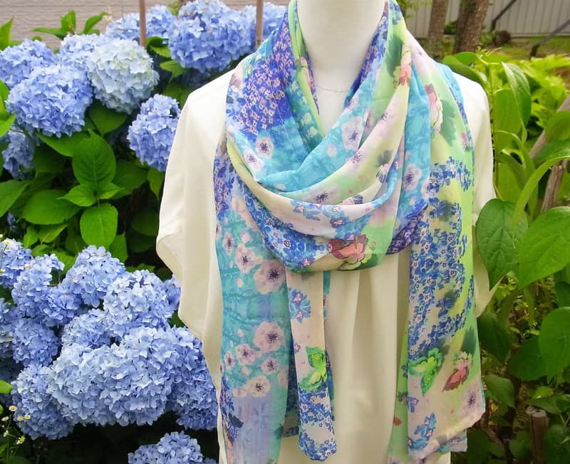 【Beautiful fountain &flower-colored butterflies】シフォン　ストール　スカーフ　母の日　誕生日プレゼント