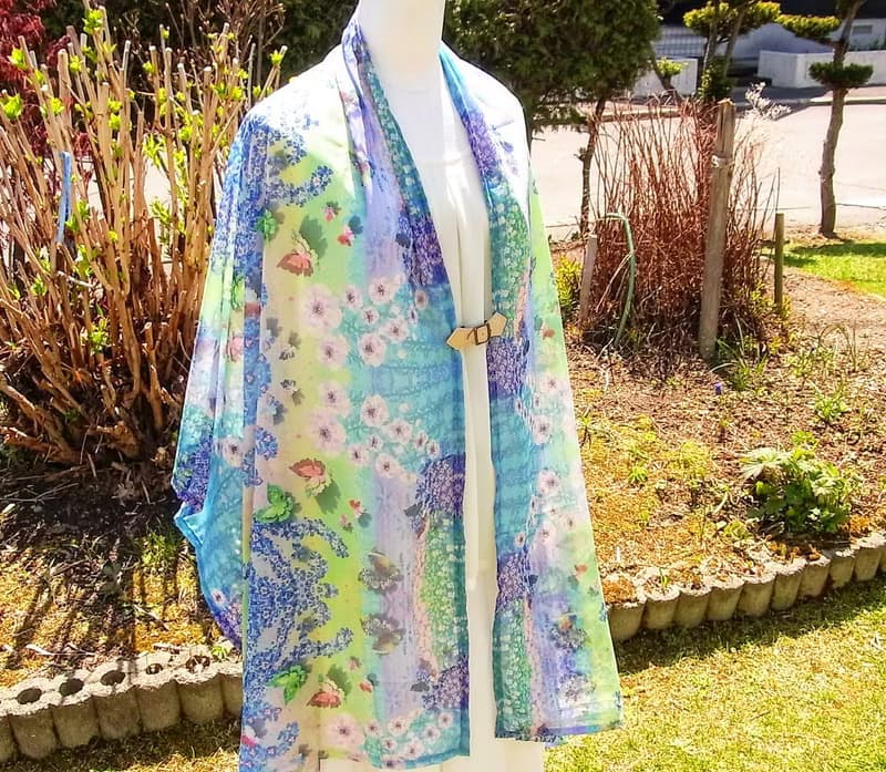 【Beautiful fountain &flower-colored butterflies】シフォン　ストール　スカーフ　母の日　誕生日プレゼント