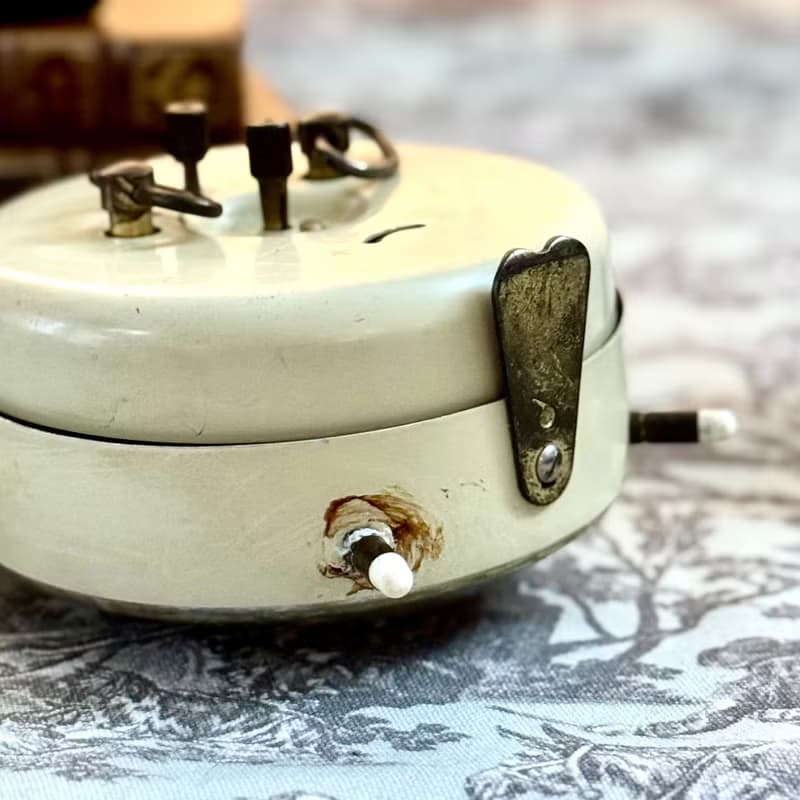 50743-迷人法國古董JAZ 機械鬧鐘