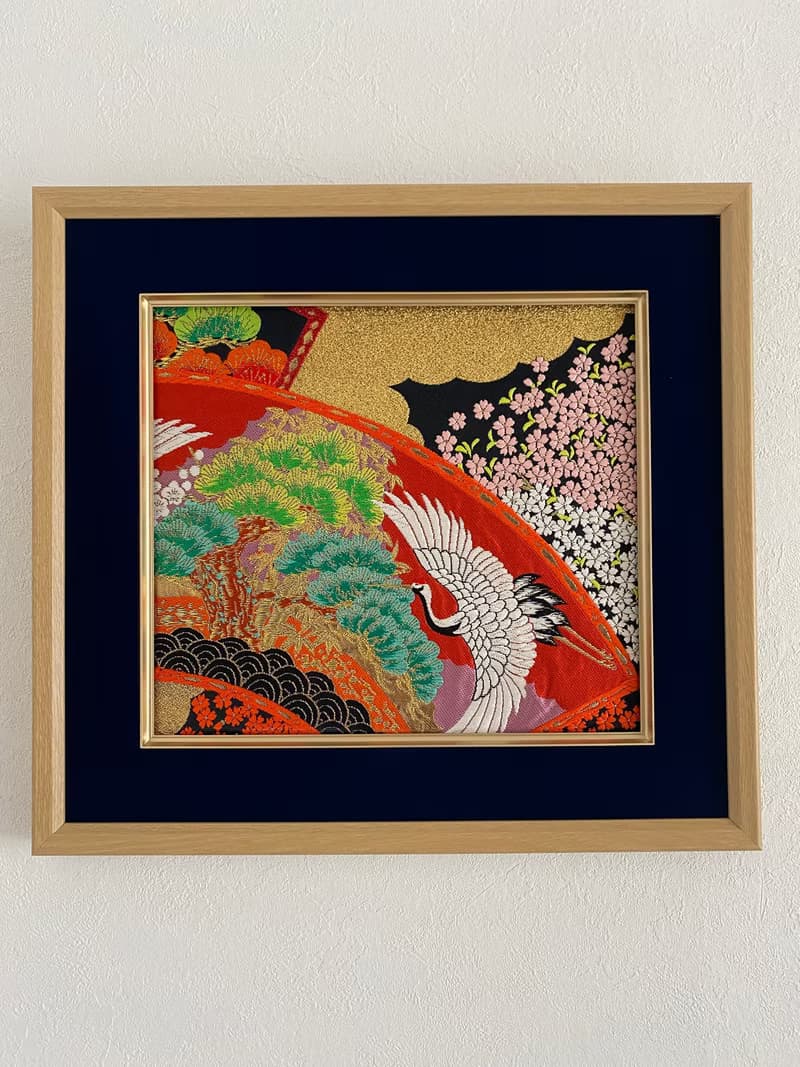 きものからつくるアートパネル　034　縁起物　壁掛け　絵画　1点もの　松　鶴
