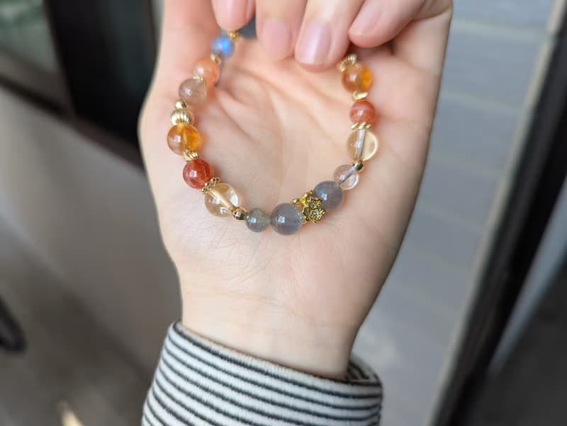 海藍寶x拉長石x紅膠花x黃水晶x阿魯沙 設計手鍊【8mm】