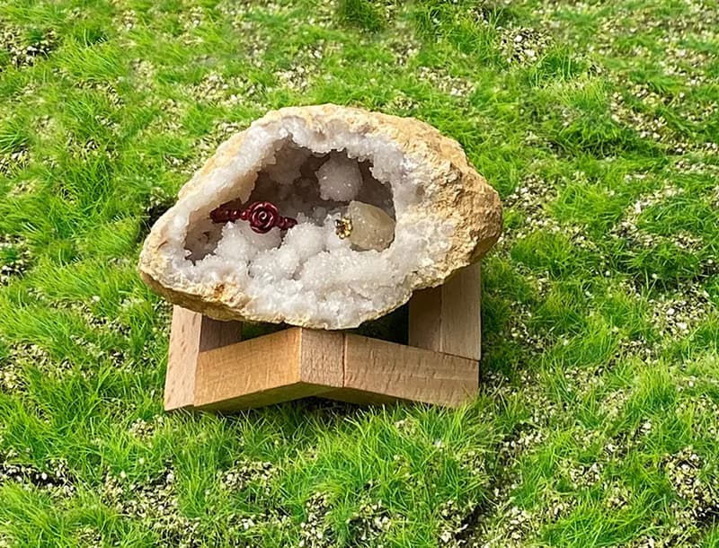 招財改運-天然原礦瑪瑙小白水晶爆晶花球洞 水晶花球 消磁 療癒