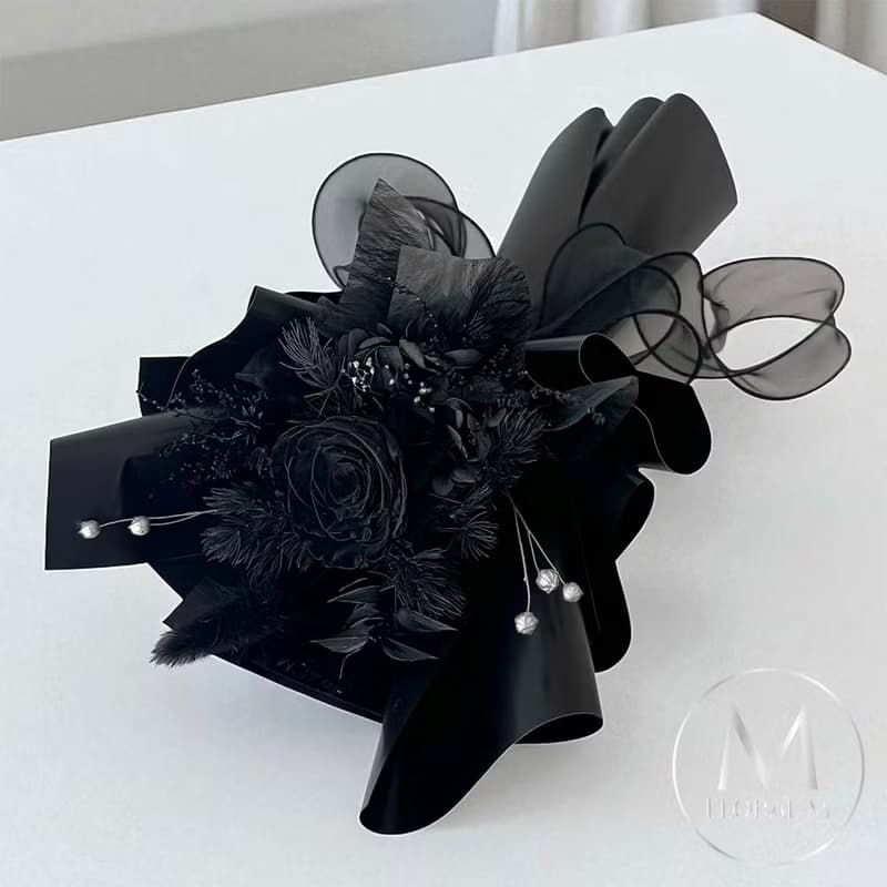 Dark Rose 黑色浪漫永生玫瑰花束