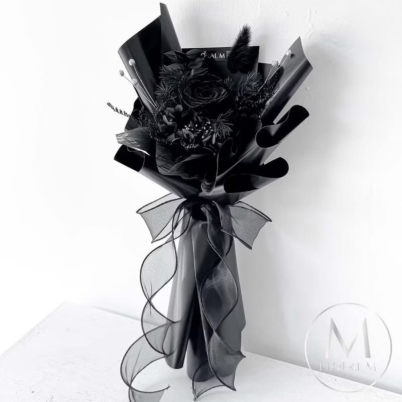 Dark Rose 黑色浪漫永生玫瑰花束