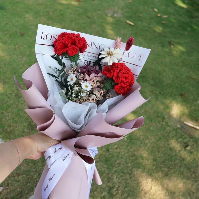 編織康乃馨法式字母康乃馨花束+透明櫥窗提袋組 母親節花束 禮物