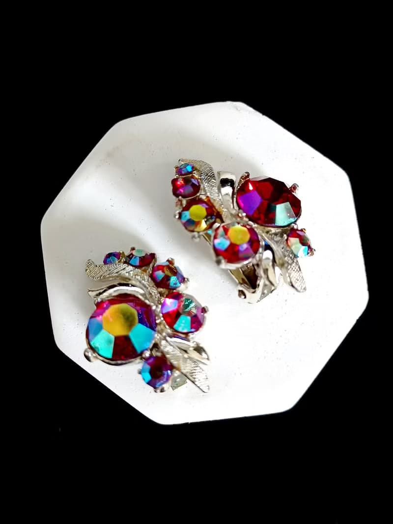 vintage jewelry  典雅玫瑰紅極光萊茵花卉 夾式耳環