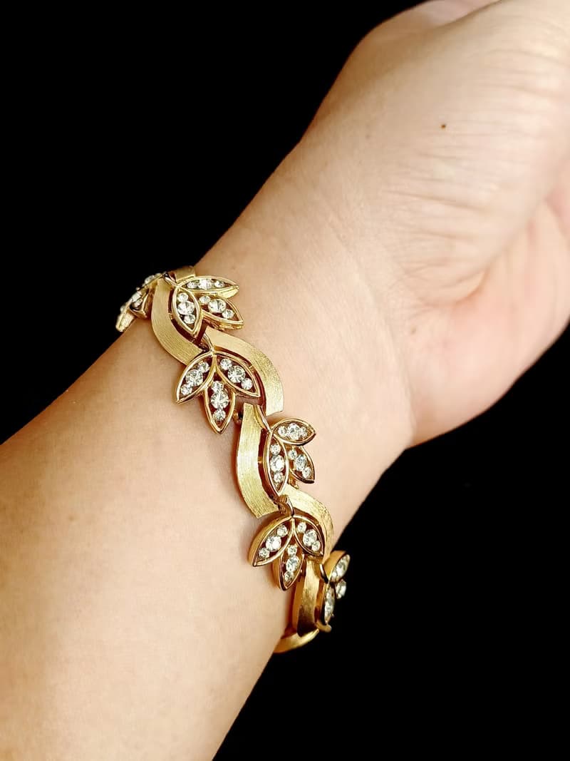 vintage jewelry  Trifari 華麗金色纏枝萊茵葉 手鍊