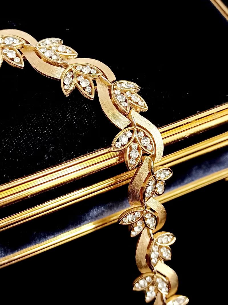 vintage jewelry  Trifari 華麗金色纏枝萊茵葉 手鍊