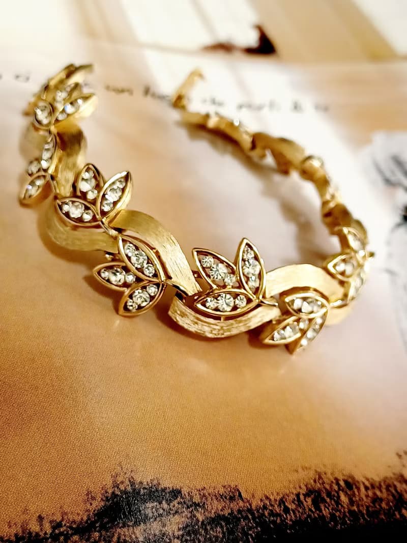 vintage jewelry  Trifari 華麗金色纏枝萊茵葉 手鍊