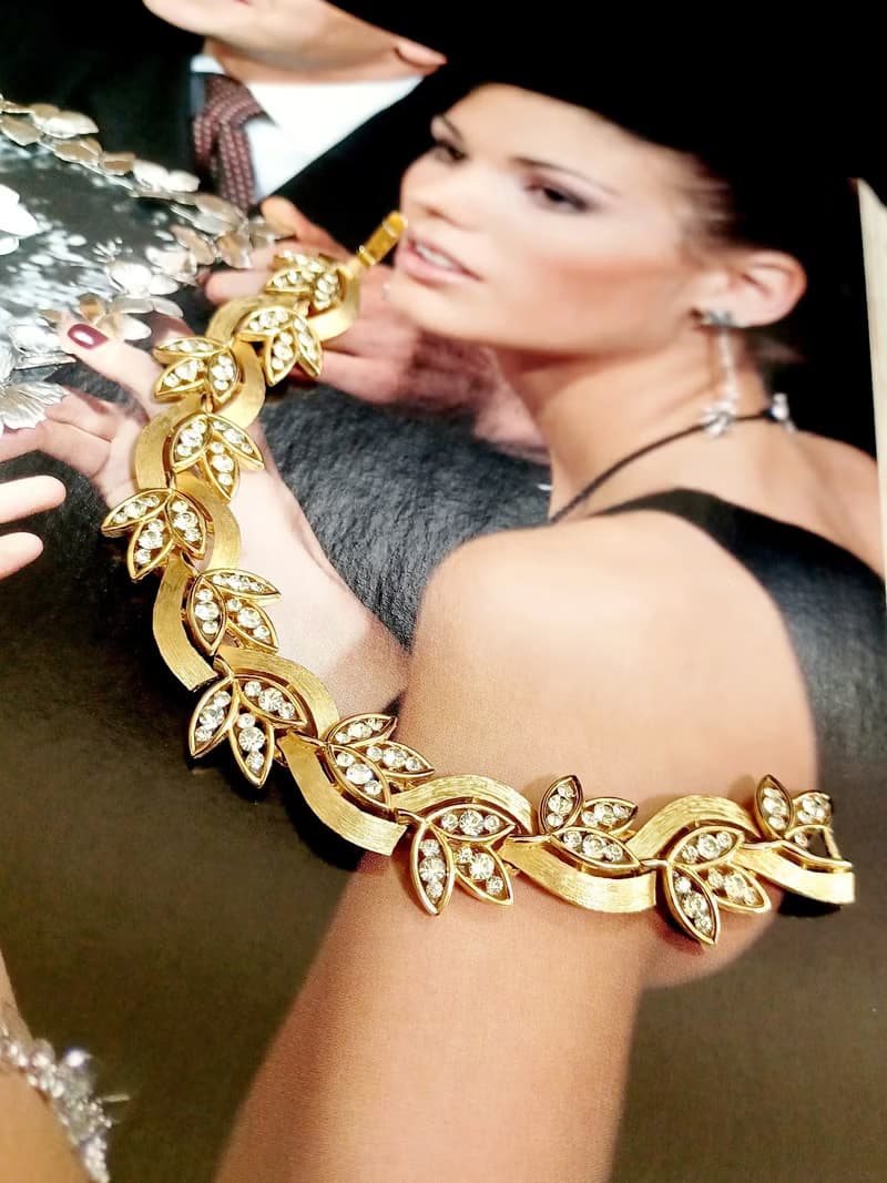 vintage jewelry  Trifari 華麗金色纏枝萊茵葉 手鍊