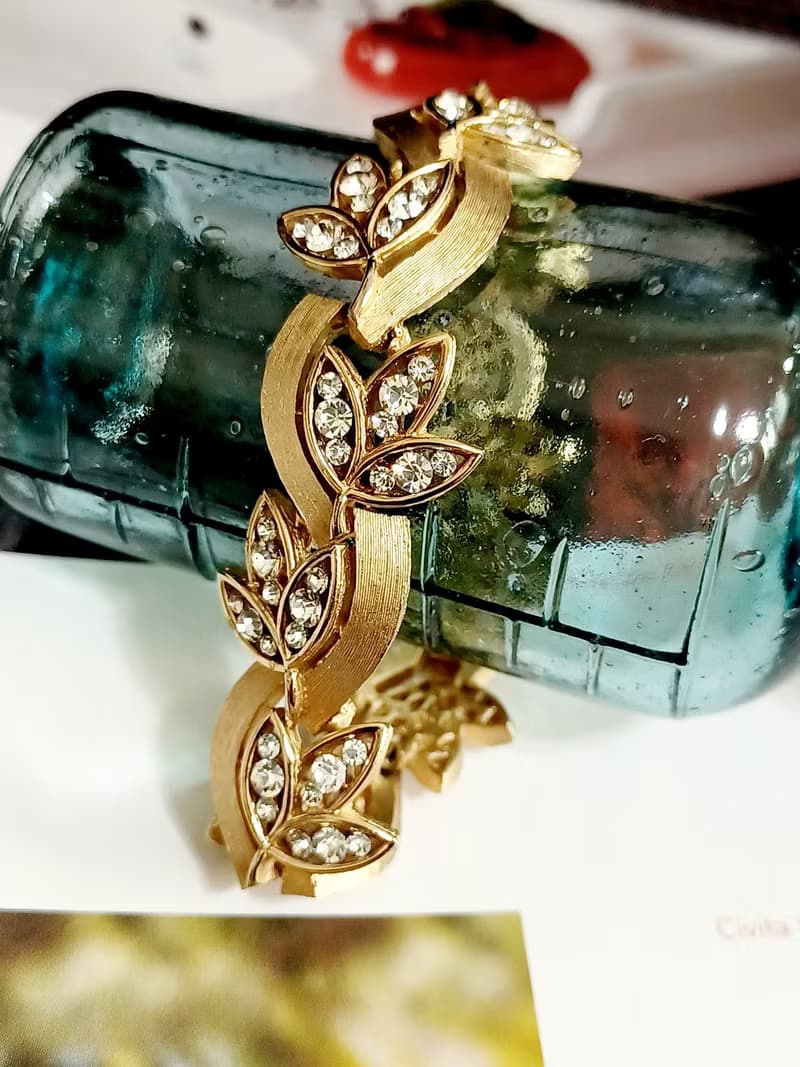 vintage jewelry  Trifari 華麗金色纏枝萊茵葉 手鍊