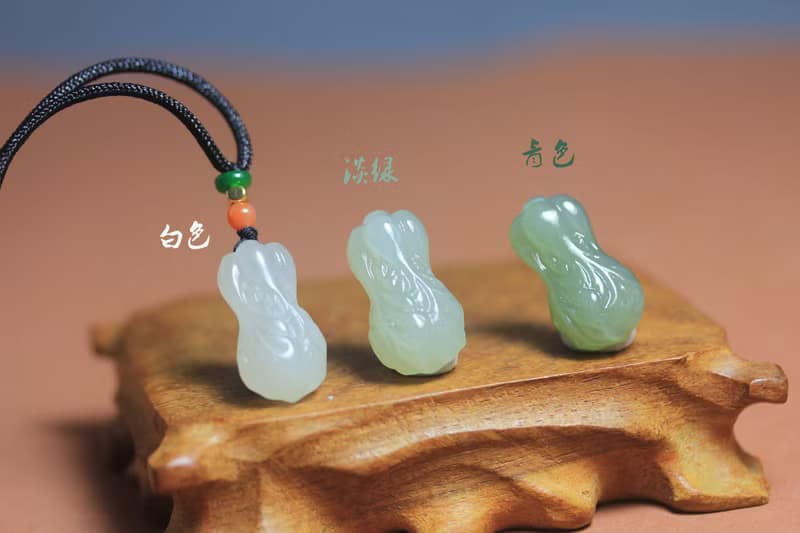 【小白菜】項鏈玉吊墜/男女款玉墜綠玉珮玉石/百財寓意招財