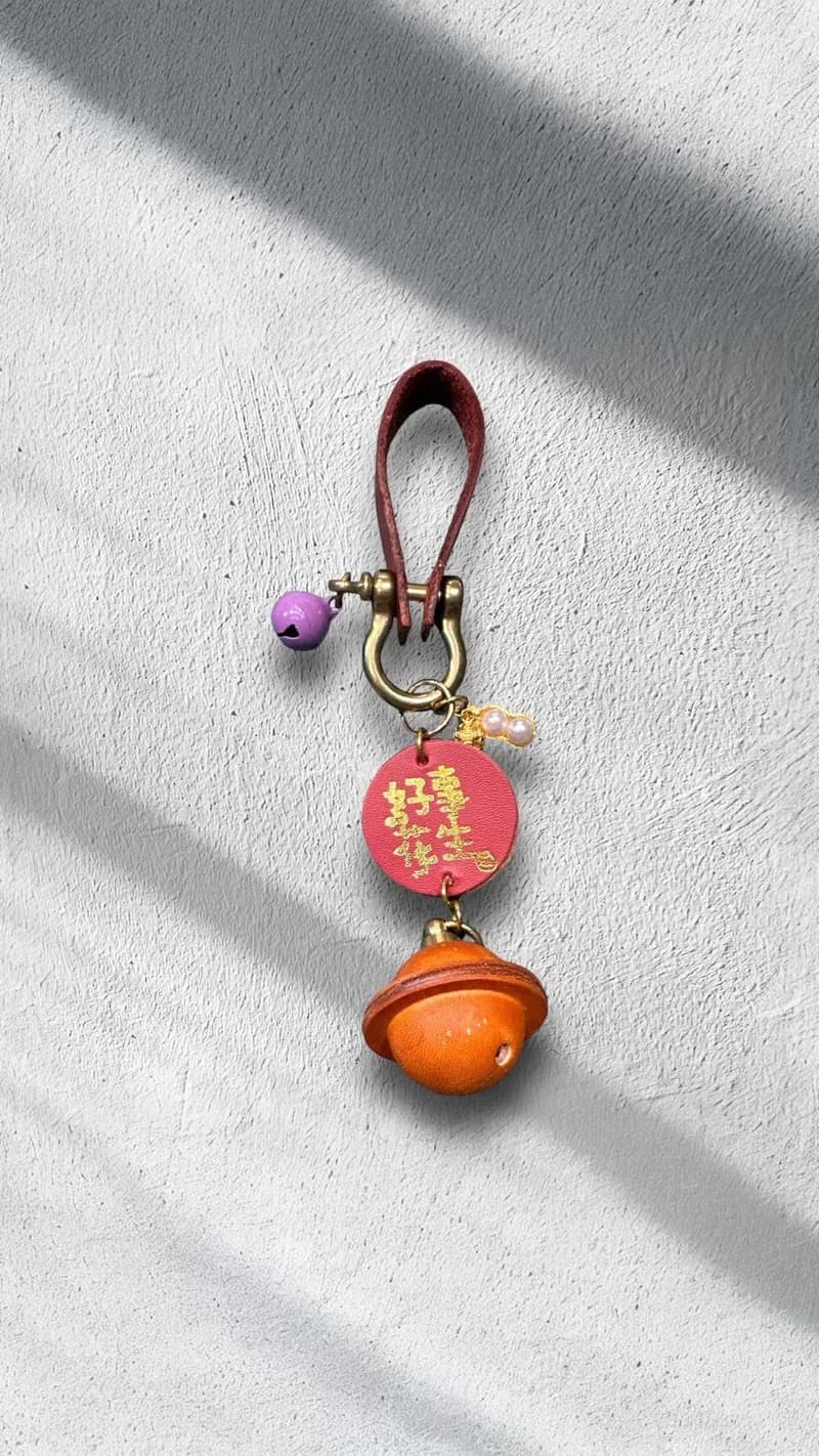 植鞣革牛皮鈴鐺吊飾