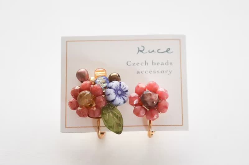 春意盎然的實り花束 / 捷克珠飾 ( 耳環 / 耳夾 )