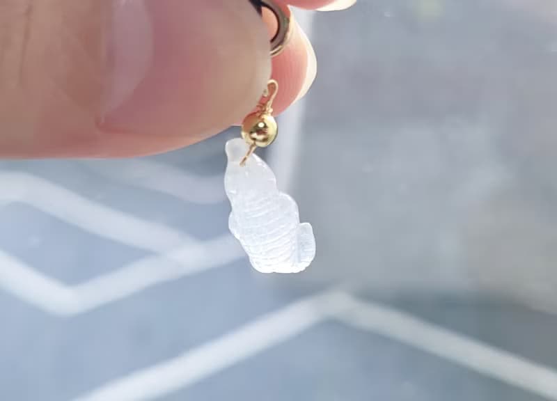 【親翠】天然翡翠 白冰起光揭陽工藝微胖鱷魚鎖骨鏈