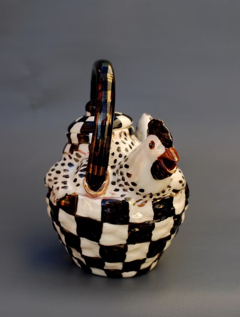 Ceramic art teapot White chicken Pot Figurine teapot