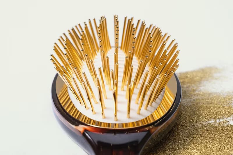 經典黃金梳  | 潘朵拉的美妝盒