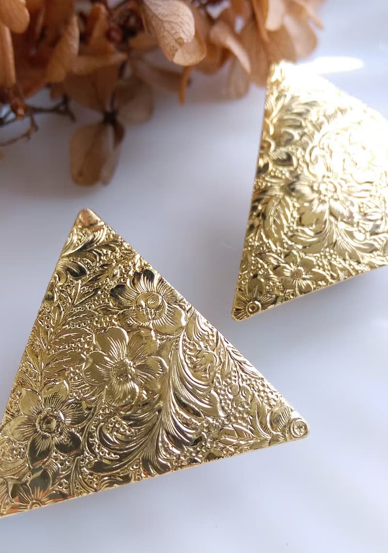 Vintage Jewelry 西洋古董飾品 細緻雕花三角  夾式耳環