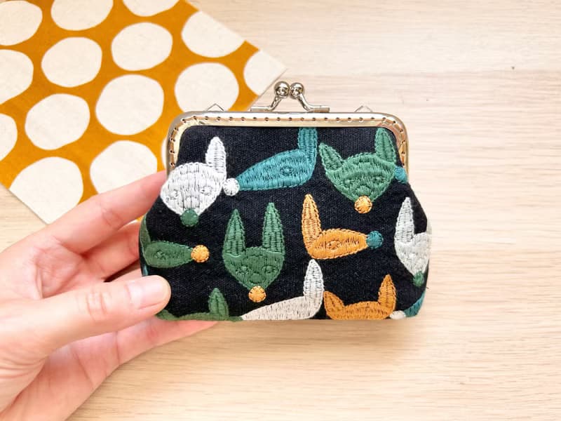 嘻嘻手作 北歐風口金包 刺繡狐狸