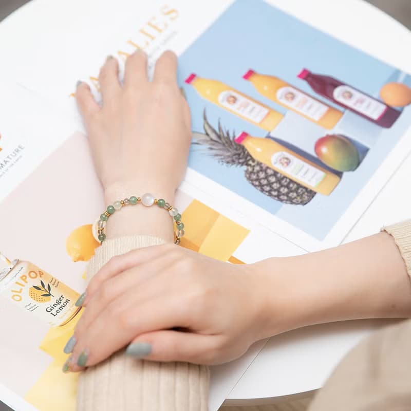 創傷療癒/事業財運│白月光石-葡萄石-東菱玉│黃銅 扣環式 手鍊