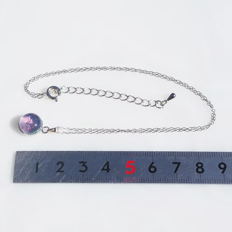 色が変わる光るガラス(きらり【大】【白光マジック】)チェーンネックレス 【綿紐、シルバー925選べます】【受注制作】