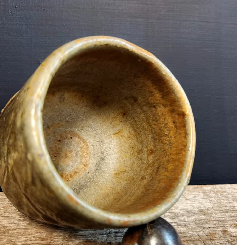 灰釉青瓷茶碗 / 掌盅 / 手捧碗