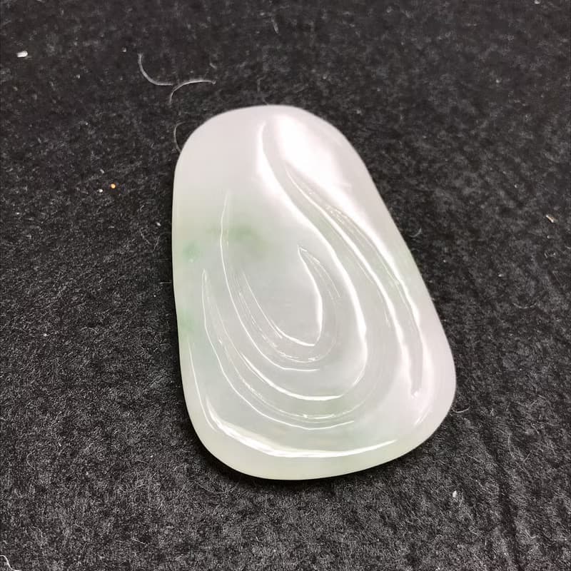 冰飄綠翡翠不動明王| 天然緬甸玉A貨翡翠 | 送禮