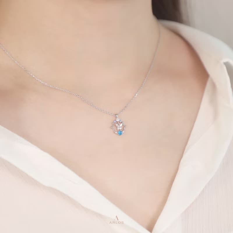 L'amour 氣質皇室蝴蝶頸鏈 (白金色)