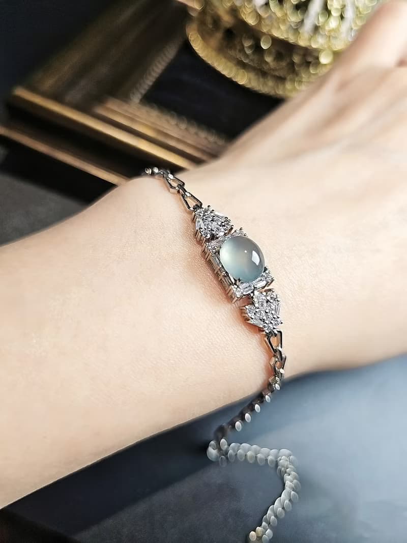 財水|高冰天空藍剛大蛋面|緬甸A貨翡翠純銀豪鑲手鏈