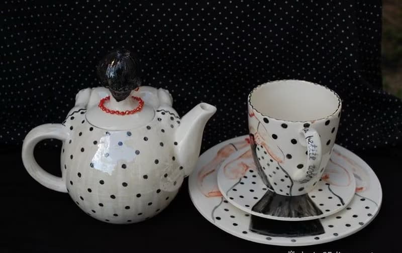 Porcelain Set Tea service Handmade Ceramic Teapot,Coffee tea mug,Saucer,plate