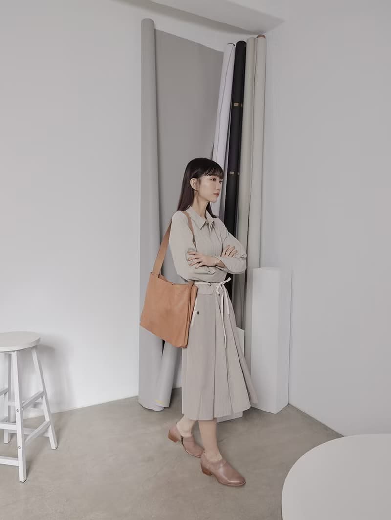 supportingrole 2分層真皮中性簡約的簡約肩側背包 咖啡