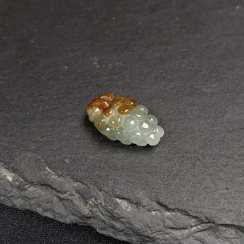 【限時優惠】 飄紅翡翠葡萄項鍊 | 天然緬甸玉A貨翡翠 | 送禮