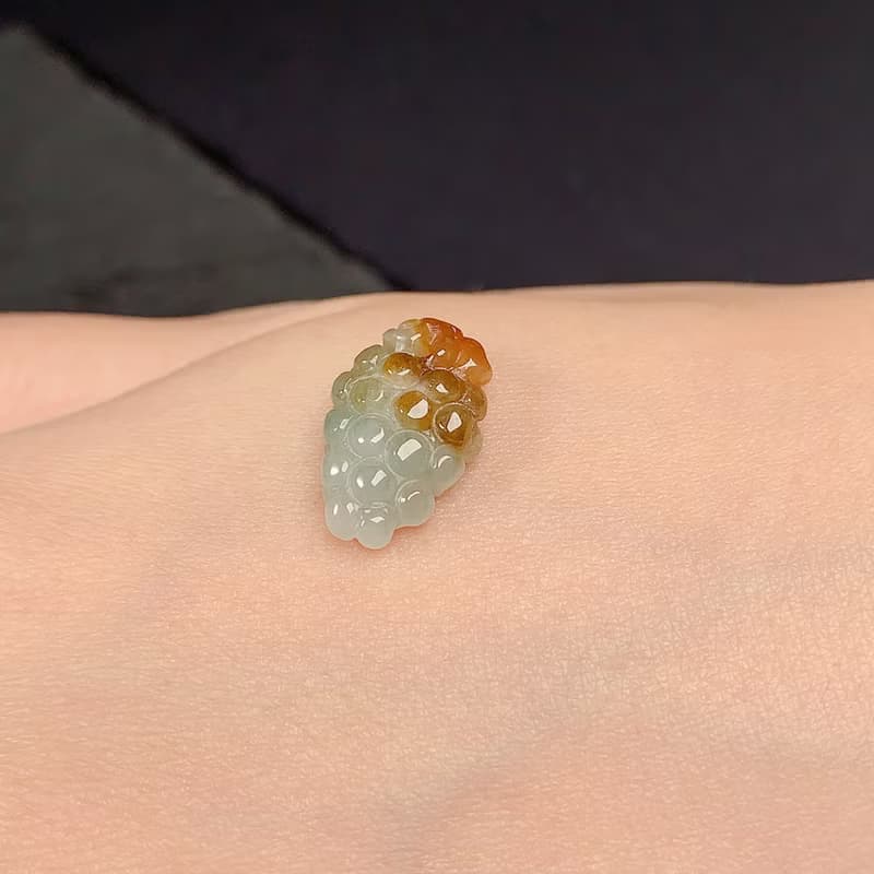【限時優惠】 飄紅翡翠葡萄項鍊 | 天然緬甸玉A貨翡翠 | 送禮