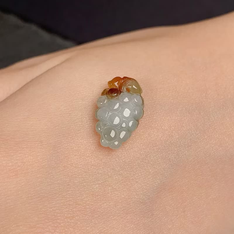 【限時優惠】 飄紅翡翠葡萄項鍊 | 天然緬甸玉A貨翡翠 | 送禮