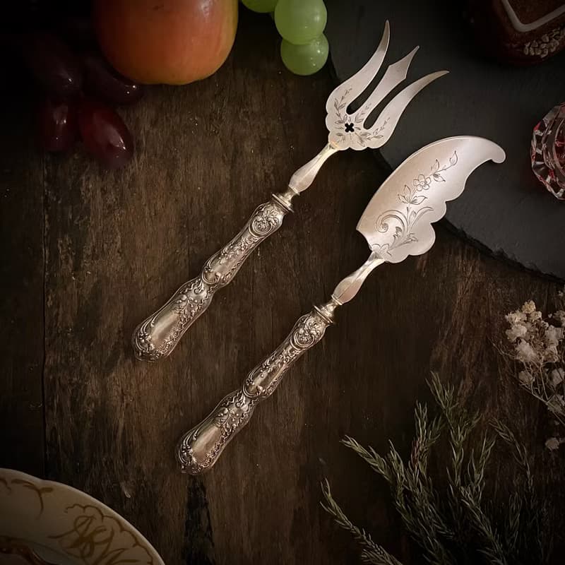法國新藝術時期 華麗浮雕純銀柄 變形刀叉組