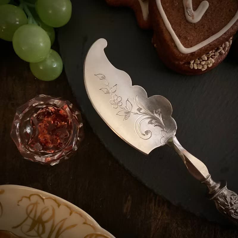 法國新藝術時期 華麗浮雕純銀柄 變形刀叉組