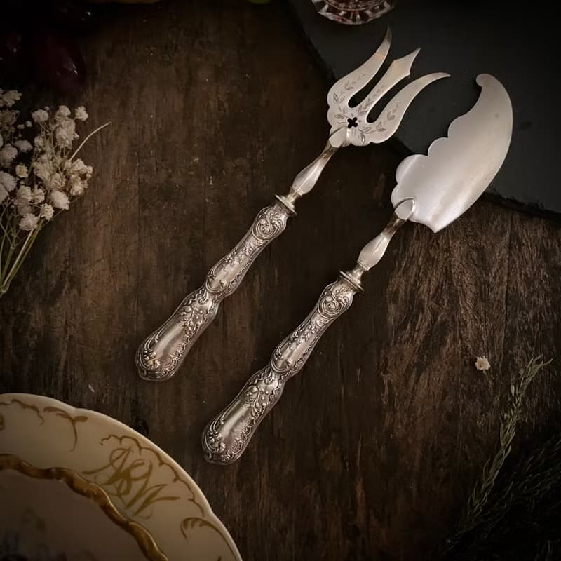 法國新藝術時期 華麗浮雕純銀柄 變形刀叉組