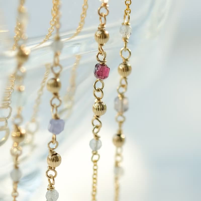 午茶時光 小方糖手鍊 紅石榴方塊 | 拉長石 14K包金 天然水晶