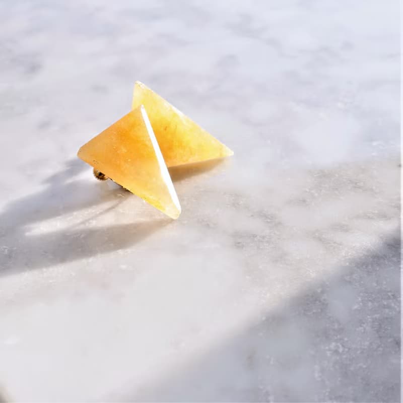 14kgf*Yellow Aventurine Triangle pierced earring / earring