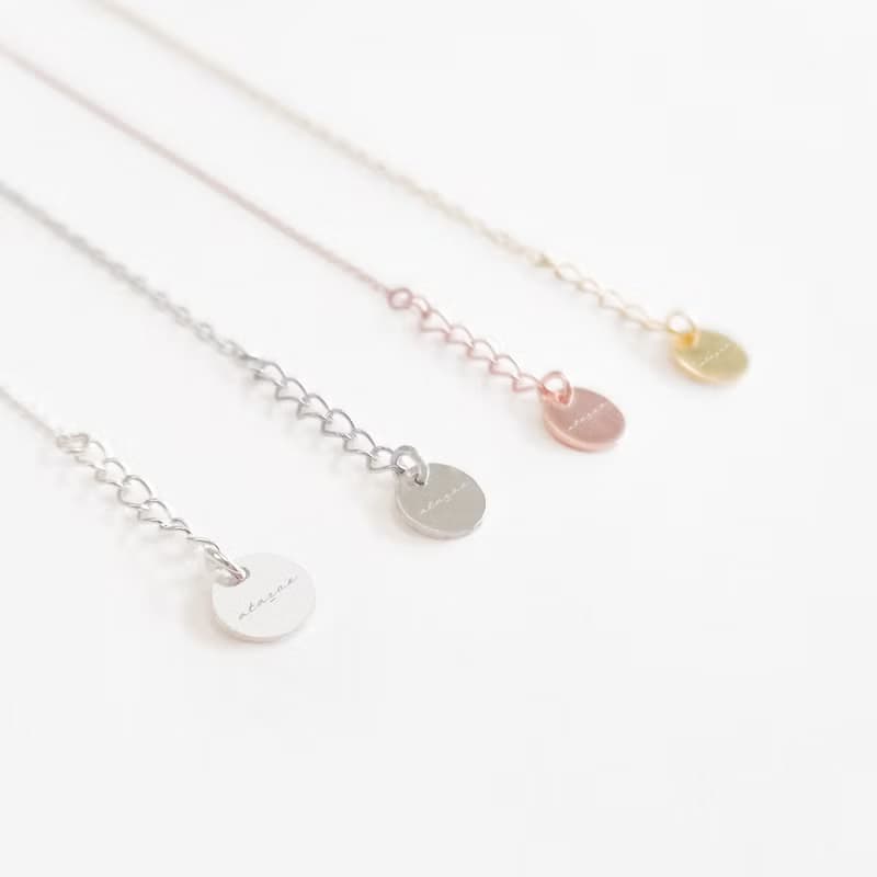 / 月隅 / 弦月上的貓咪頂級藍光月光石925純銀項鍊(銀/金/玫瑰金)