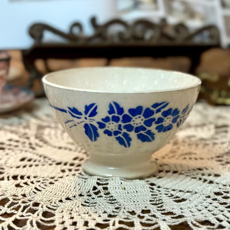 50365-經典法國古董藍白花卉拿鐵碗