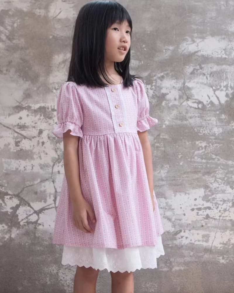 女童粉色歐洲鄉村風洋裝